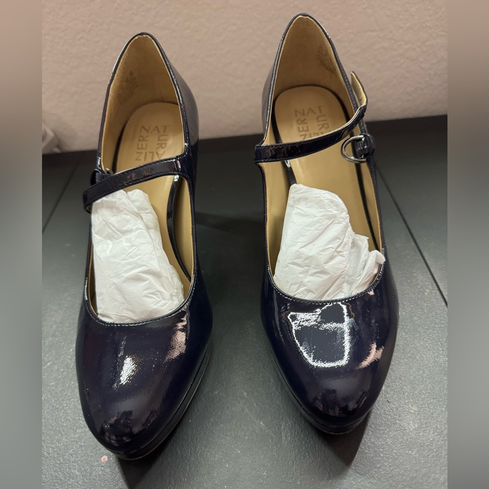 Never worn heels